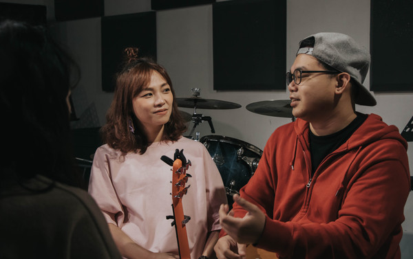 PiA吳蓓雅輕哼《生活不就是這樣》 從師父陳昇引來心田底的暖流